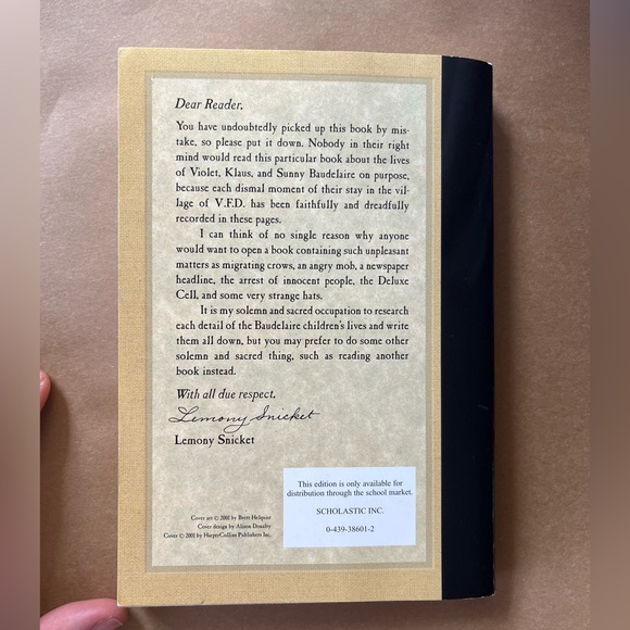 The Vile Village Book #7: A Series of Unfortunate Events - Picture 4 of 4